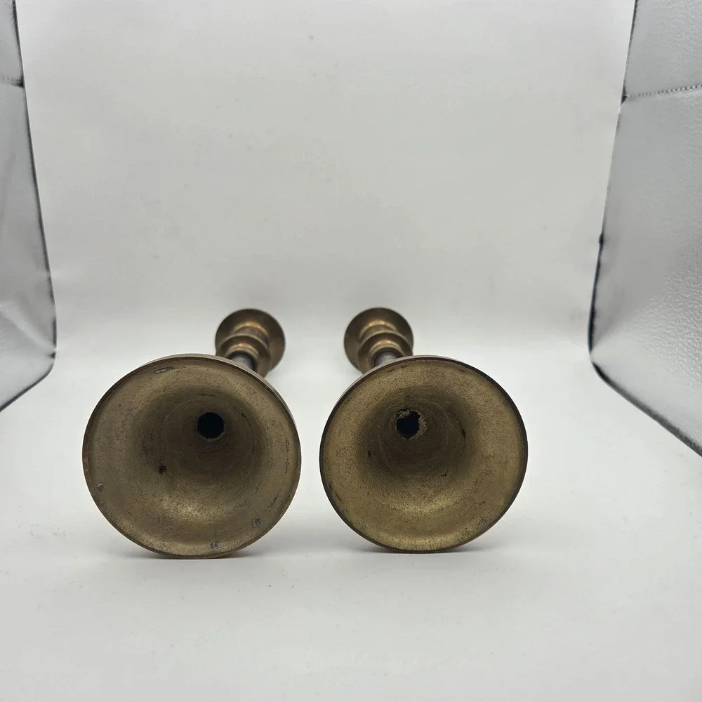 Unbranded vintage pair
